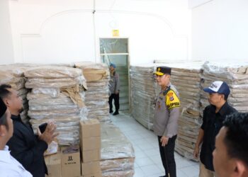 Cek Gudang Logistik Pemilu KPU Kabupaten Nunukan, Kapolda Kaltara Tekankan Hal ini