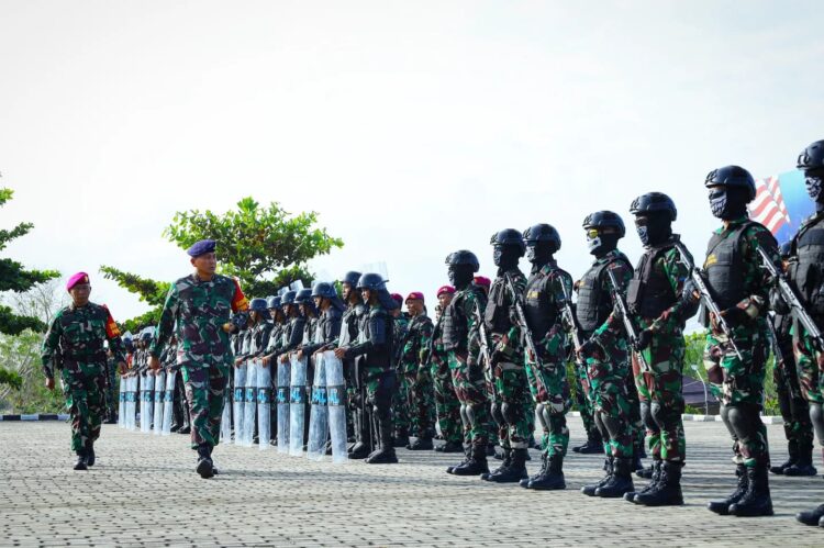 Cek Kesiapan Prajurit di Pemilu 2024, Danlantamal XIII Pimpin Gelar Apel Pasukan