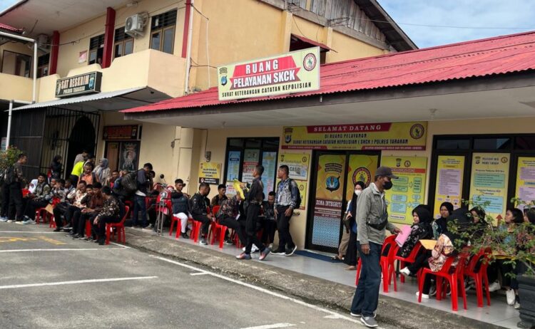 Pasca Libur Lebaran Pelayanan SKCK dan SIM di Polres Tarakan Diserbu Warga