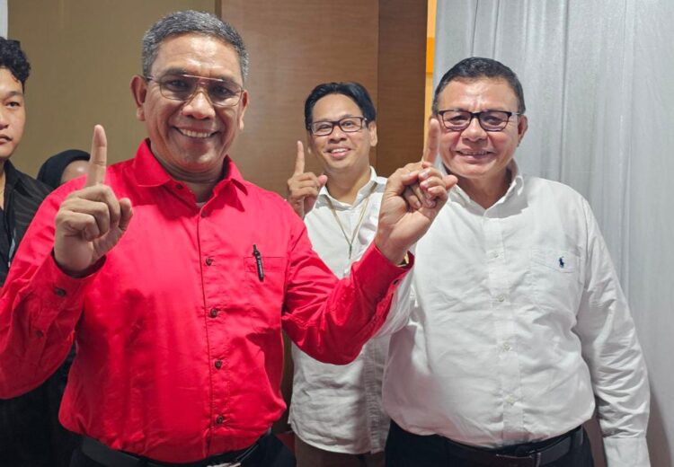 Sulton Tampil Beda dalam Balutan Kemeja Merah Putih di Debat Cagub