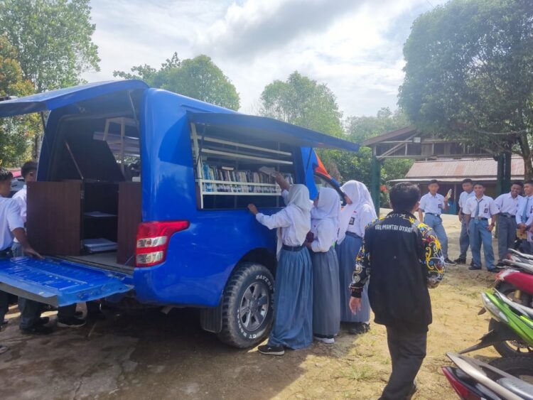 Buku Masak dan Pertanian Laris Manis di Perpustakaan Keliling