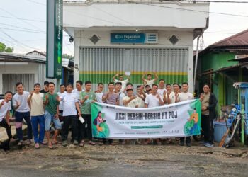 PT Pesonna Optimal Jasa Gelar Aksi Bersih-Bersih di Lingkungan PT Pegadaian UPC Kampung Empat Tarakan
