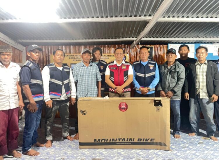 Kapolda Kaltara Kunjungi Satkamling Nunukan: Dorong Peran Aktif Warga dengan Bantuan Sepeda Patroli