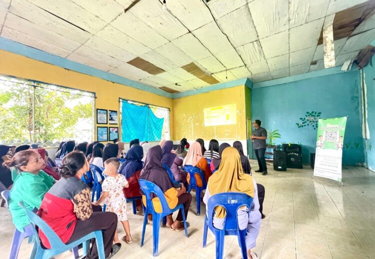 PT Pegadaian Gelar Literasi Keuangan tentang Produk Gadai di Desa Binusan
