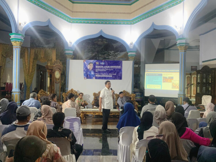 Hasan Saleh Bagikan 10 Ton Beras di Tarakan, Sekaligus Sosialisasi 4 Pilar Kebangsaan