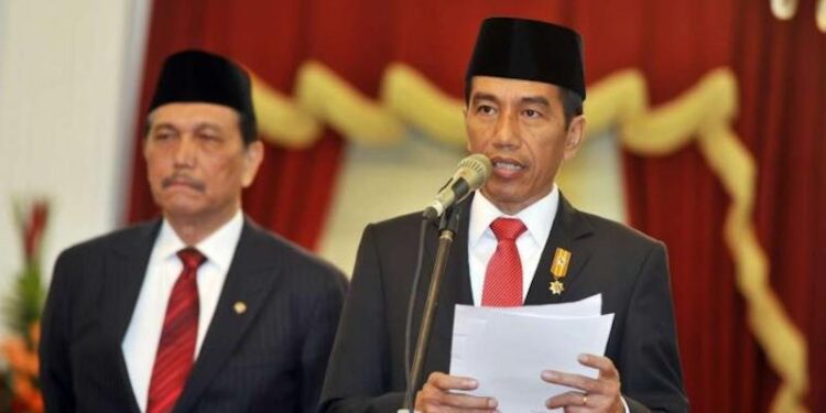 Jokowi Tolong Pecat Luhut Segera, Kalau Tidak Indonesia Taruhannya