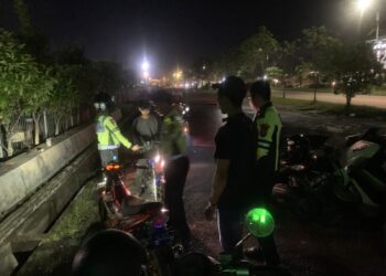 Personel Satlantas amankan 8 pelanggar knalpot brong (FOTO: Istimewa)