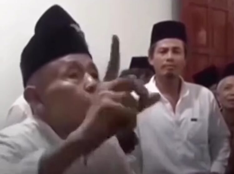 Tangkap layar video mbah Benu