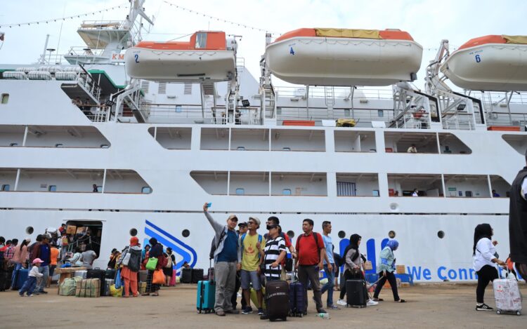 Pemudik Lebaran H-9 dengan Kapal PELNI Melonjak 190 persen dari Tahun Lalu