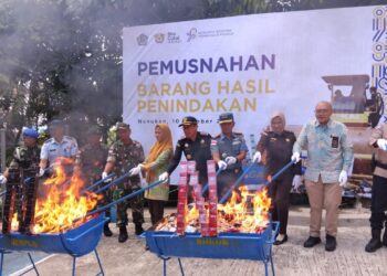 Pemusnahan Barang Ilegal Diapresiasi Bupati Laura
