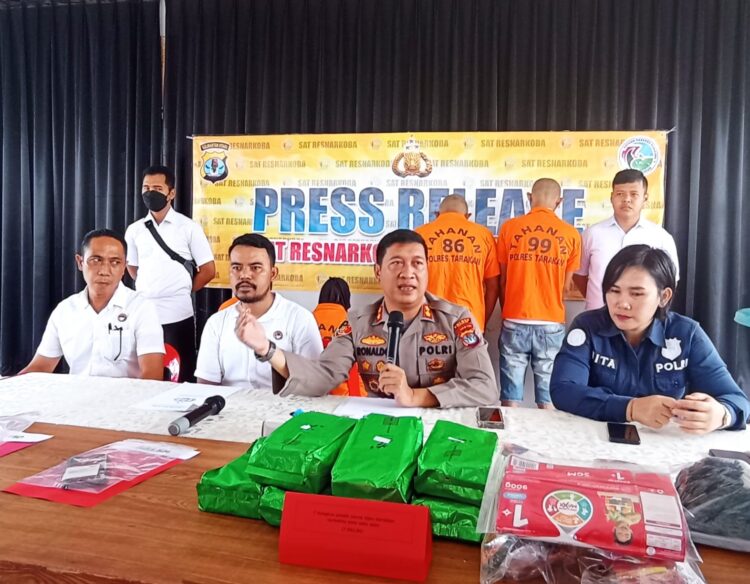 Para pelaku saat ditampilkan dalam rilis pers Polres Tarakan