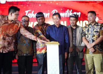 Sekda Serfianus Hadiri Peluncuran Maskot dan Jingle Pilkada Nunukan 2024