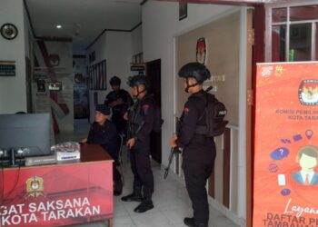 Kawal Pemilu, Satbrimob Polda Kaltara Kerahkan 117 Personel untuk Patroli Pengamanan