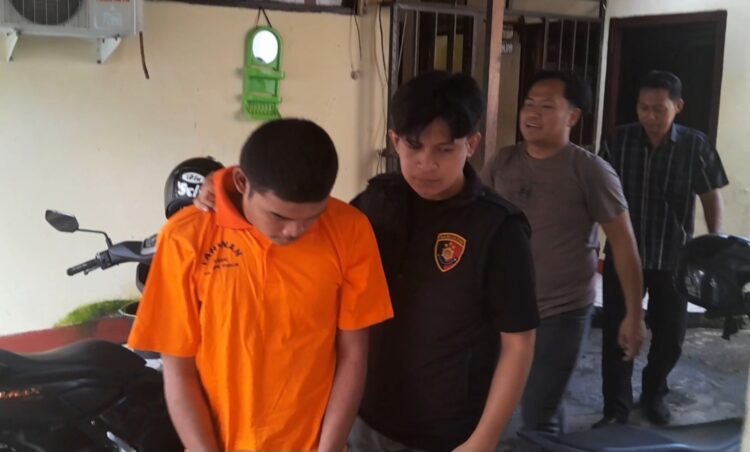 Seorang Residivis Lakukan Pencurian di Kosan Putri Sambil Ancam Korban dengan Sajam