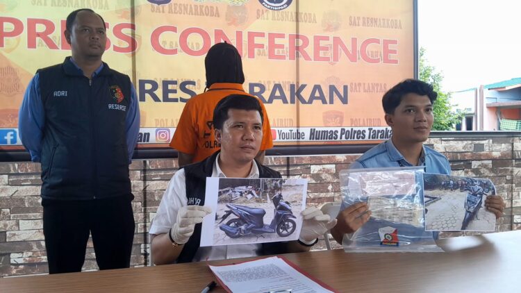 Gadaikan Motor Pinjaman, Wanita Paruh Baya Terpaksa Mendekam di Balik Jeruji Besi