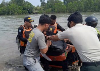Korban Kedua Anak Tenggelam Ditemukan Meninggal, Orang Tua Naufal Histeris