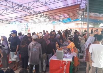 Keseruan Warga Tarakan Berburu Takjil di Pasar Ramadhan, Berkah Bagi Penjual