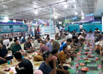 Buka Puasa di Masjid Nurul Islam, Takjil Disediakan Gratis Selama Bulan Puasa