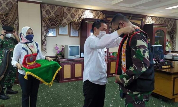 Bahas Pengelolaan Perbatasan, Sekretaris Daerah Terima Kunjungan Kapusjianstra TNI