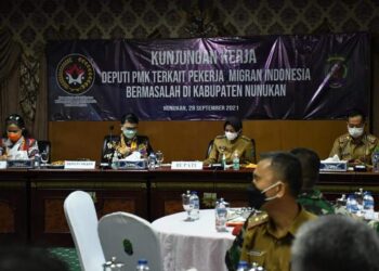 Kunjungan Lapangan, Deputi Kemenko PMK RI dan Rombongan Lakukan Pertemuan Dengan Pemkab Nunukan