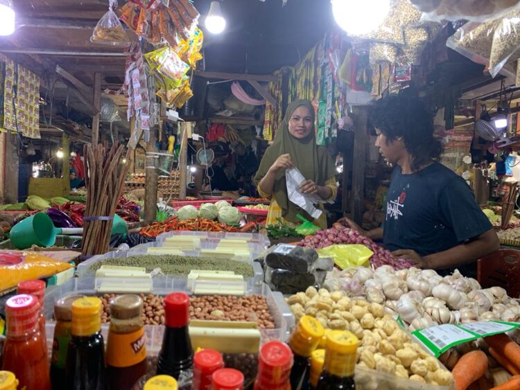 Jelang Idul Fitri stok bahan pokok di Tarakan masih aman (Foto: Ade/CAKRA NEWS)
