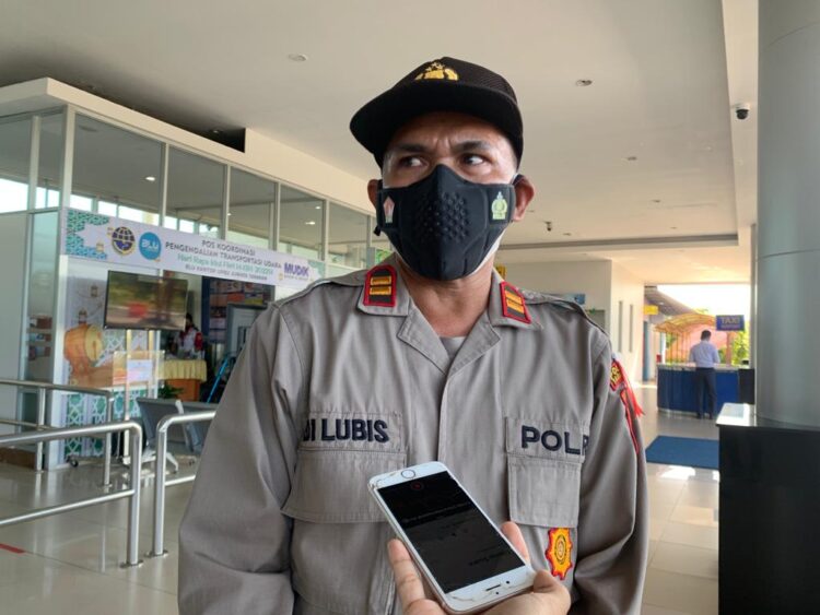 Iptu Edi Erianto, PA Satgas Preventif Pos Pelayanan Bandara Juwata (Foto: Ade/CAKRANEWS)