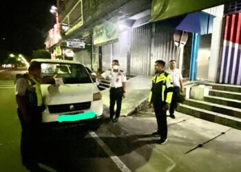 Ratusan mobil di Tarakan kena razia Dishub (Foto: Ade/CAKRANEWS)