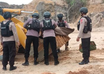 Proses Evakuasi Bom sisa Perang Dunia di Juata Kerikil