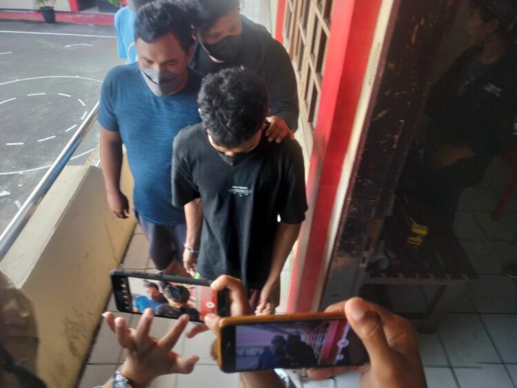 Polres Tarakan tangkap dua pengedar sabu (Foto: Rizkqi/CAKRANEWS)