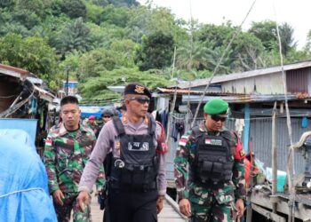 Patroli Perbatasan Polri-TNI Tingkatkan Kesadaran Kamtibmas Warga Nunukan