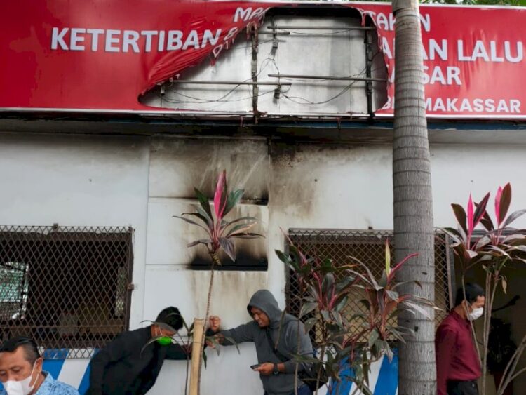 Aksi Serang dan Lemparan Bom Molotov di Asrama Mahasiswa Makassar