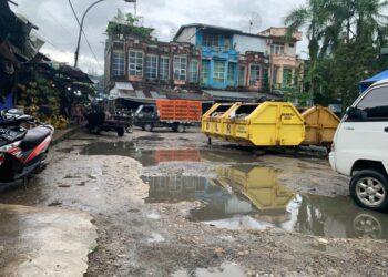 Warga Tarakan Keluhkan Jalan Rusak di Pasar Gusher