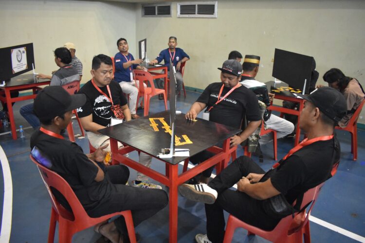 Ratusan peserta ramaikan kejurnas v domino di Samarinda