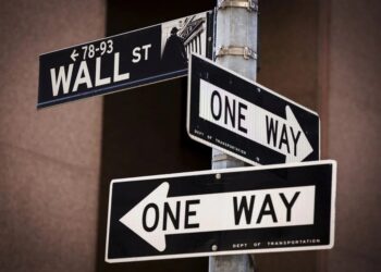 Saham di Wall Street Anjlok, Sentimen Kekhawatiran Akibat Ketegangan Ukraina