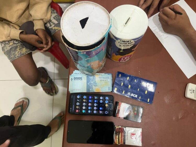 Barang bukti hasil curian