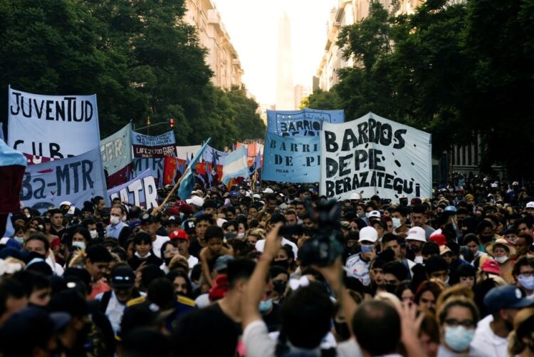 ‘No to the IMF’, Ribuan Demonstran Tolak Kesepakatan Utang IMF di Argentina