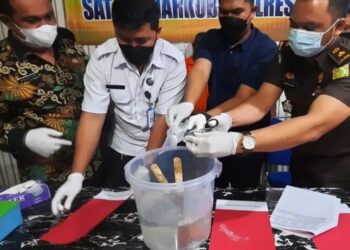 Satreskoba Tarakan Musnahkan BB Narkoba Jenis Sabu 113,24 Gram