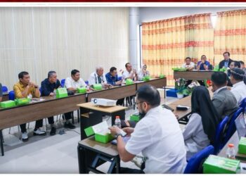 anitia Khusus (Pansus) Rencana Tata Ruang Wilayah (RTRW) DPRD Provinsi Kalimantan Utara menggelar rapat kerja bersama Pemerintah Provinsi Kaltara dan Pemerintah Kabupaten Bulungan. (Humas DPRD Kaltara).