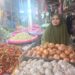 Harga Cabe Rawit Melambung Tinggi, Pedagang : Cabe kami busuk karena sepi pembeli