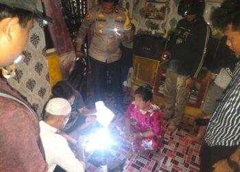 Polres Nunukan mengamankan Sabu seberat 1,20 Gram saat melakukan penggerebekan rumah milik JA (Foto : Humas Polres Nunukan)