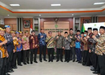 FOTO : Wali Kota Tarakan, Khairul, bersama Tim Pakem melakukan kunjungan kerja ke Kantor Wilayah Kementerian Agama Jawa Timur