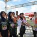 Bupati Laura Serahkan Hadiah ke Para Pemenang Lomba Lari