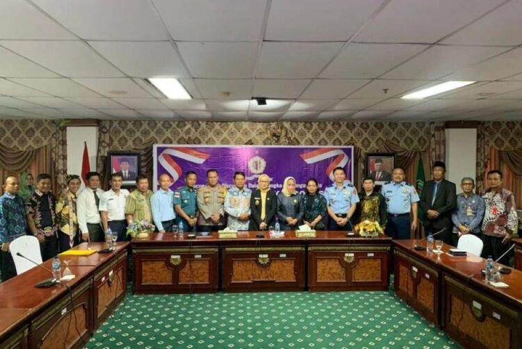 Kegiatan Forum Group Discussion (FGD) Lemhanas RI dengan Pemerintah, DPRD, dan tokoh masyarakat Kabupaten Nunukan (Foto : Pemkab Nunukan)