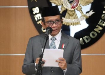 Gak Cuma Luhut, Mahfud Juga Banjir Jabatan! Ini Daftarnya