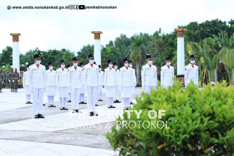 Sukses, Paskibra Kabupaten Nunukan Kibarkan Sang Merah Putih Dalam Upacara Parade Peringatan HUT RI Ke-76 Kemerdekaan Republik Indonesia
