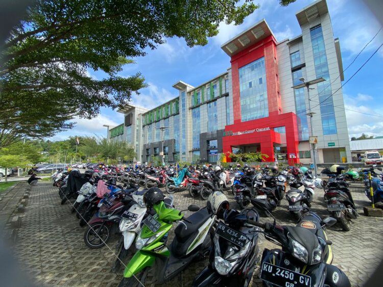 Parkir berbayar di RSUD dr Jusuf SK dikeluhkan masyarakat