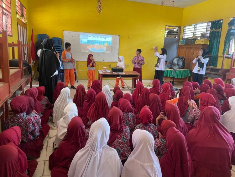 Dinkes P2KB Nunukan Gelar Penyuluhan Kesehatan Anak dan Remaja di SDN 001