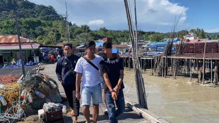 Bungul! Pria Nunukan Ini Posting Foto Istri Lagi Pipis di FB, Auto Kena Ciduk Polisi