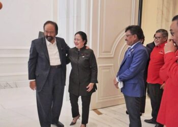 Nasib Ganjar yang Tersudut di antara Pertemuan Puan dan Surya Paloh