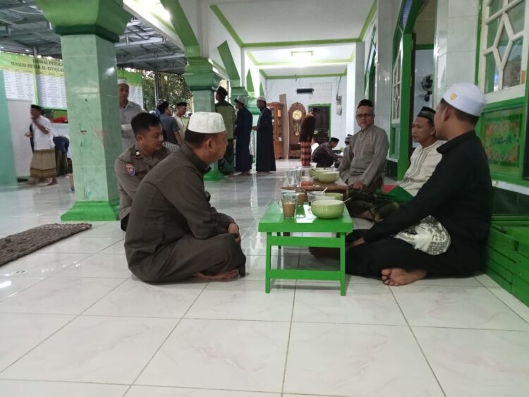 Respons Jumat Curhat, Polsek Tarakan Timur Hadir Kajian Subuh di Masjid Istiqlal